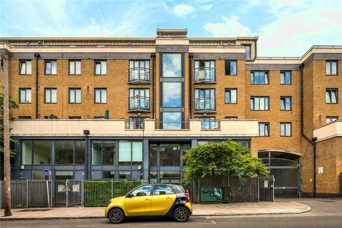 2 Bedroom Flat To Rent In Fairfield Road, Bow, London, E3