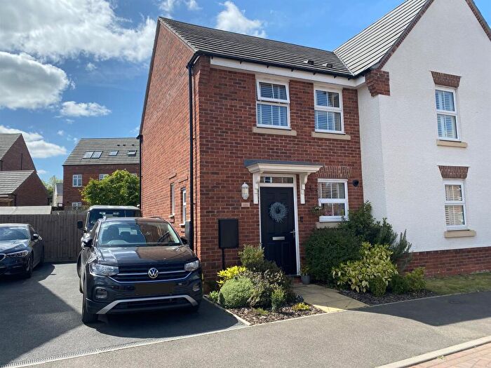 2 Bedroom End Of Terrace House For Sale In Chimney Crescent, Bishops Itchington, Southam, CV47