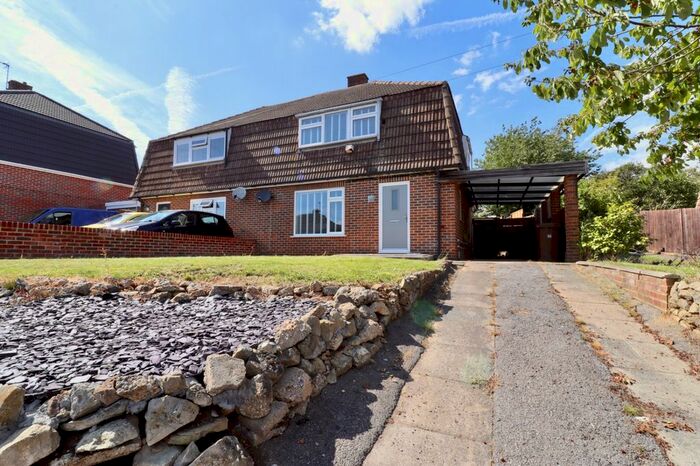 3 Bedroom Semi-Detached House To Rent In Knights Road, Rochester, Kent, ME3