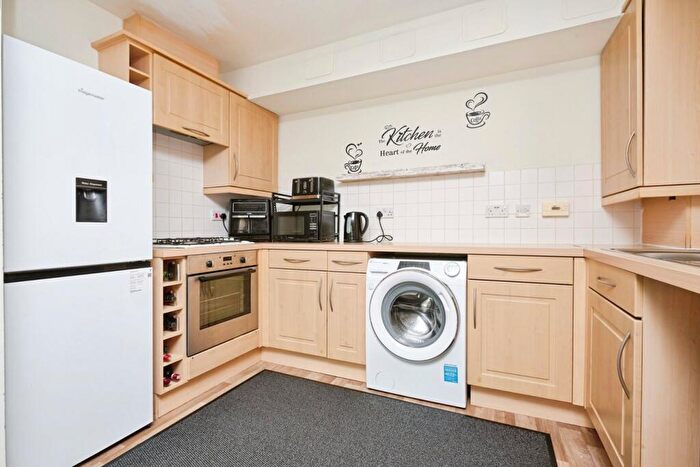 2 Bedroom Flat For Sale In Stormont Court, Weston-Super-Mare, BS24
