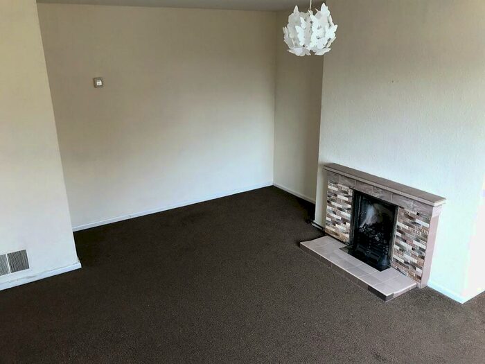 2 Bedroom Flat To Rent In Groby Road, Leicester, LE3