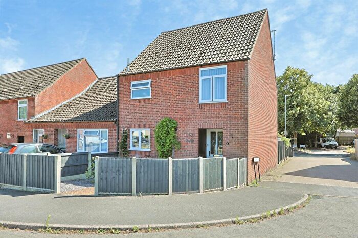 3 Bedroom End Of Terrace House For Sale In Sandringham Way, Swaffham, PE37