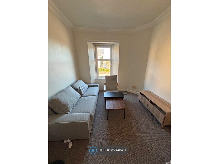 3 Bedroom Flat To Rent In Union St, Stirling, FK8