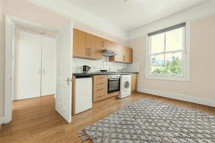 1 Bedroom Flat To Rent In Highlever Road, London, W10
