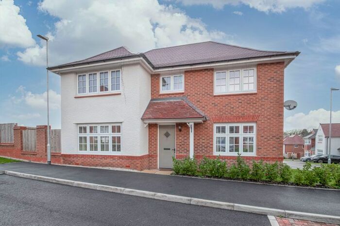 4 Bedroom Detached House To Rent In Fairfield Drive, Webheath, Redditch B97