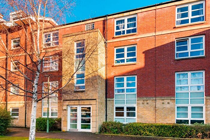 2 Bedroom Flat For Sale In Loaning Mills, Restalrig, Edinburgh, EH7