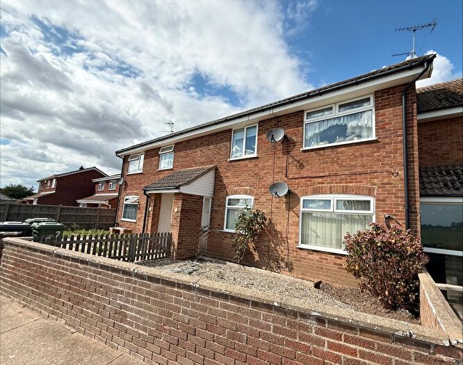 2 Bedroom Flat For Sale In Somerton Road, Martham, NR29