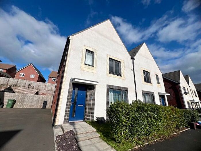 3 Bedroom Property To Rent In Lon Y Pererinion, Radyr, Cardiff, CF15