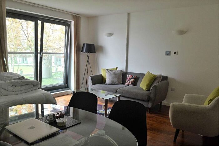 1 Bedroom Flat To Rent In New Providence Wharf, London, Fairmont Avenue, Canary Wharf, E14
