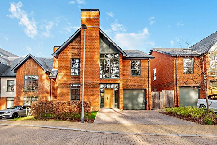 4 Bedroom Detached House For Sale In Firefly Road, Longcross, Chertsey, Surrey, KT16