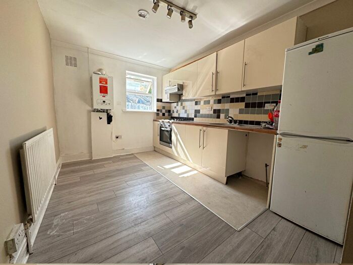 3 Bedroom Terraced House To Rent In London Road, London, E13
