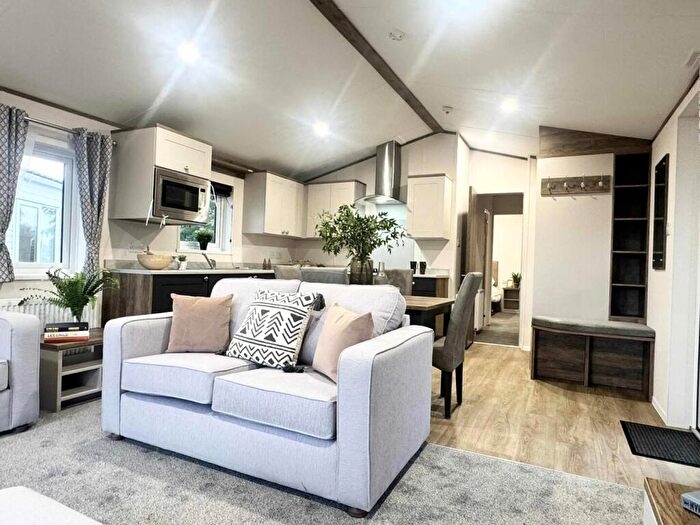 2 Bedroom Mobile Home For Sale In Ribble Valley Country & Leisure Park, Paythorne, Clitheroe, BB7