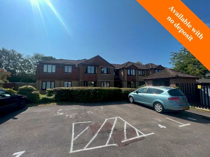 1 Bedroom Flat To Rent In Available With No Deposit Orpen Road, Sholing, SO19