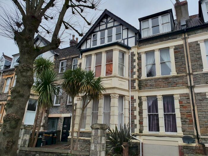 3 Bedroom Flat To Rent In Blenheim Road, Westbury Park, Bristol, BS6