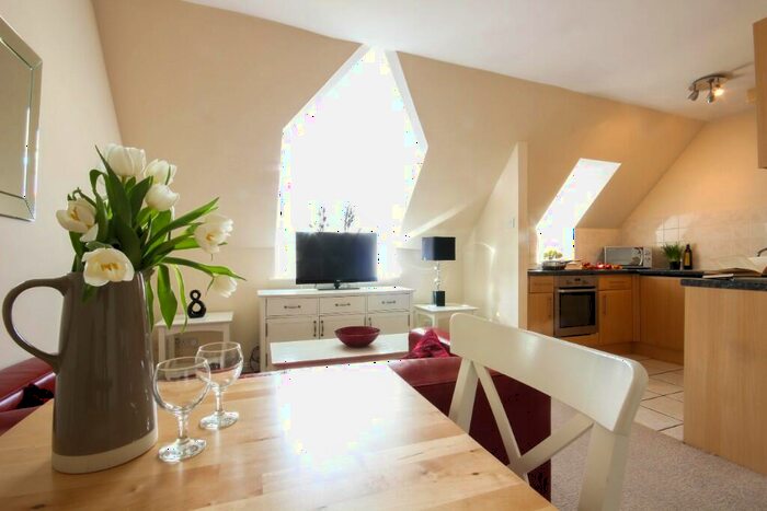 2 Bedroom Serviced Apartments To Rent In Alexandra Road, Windsor, Berkshire, SL4