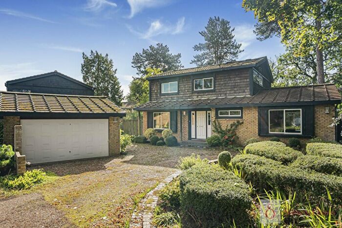 4 Bedroom Detached House To Rent In The Arbour, Hertford, SG13