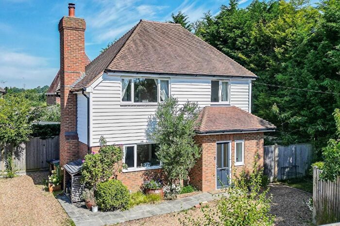 3 Bedroom Detached House For Sale In Bodiam Road, Sandhurst, Kent, TN18
