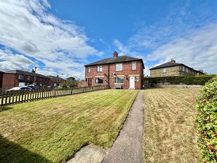 3 Bedroom Semi-Detached House For Sale In Windmill Crescent, Skelmanthorpe, HD8
