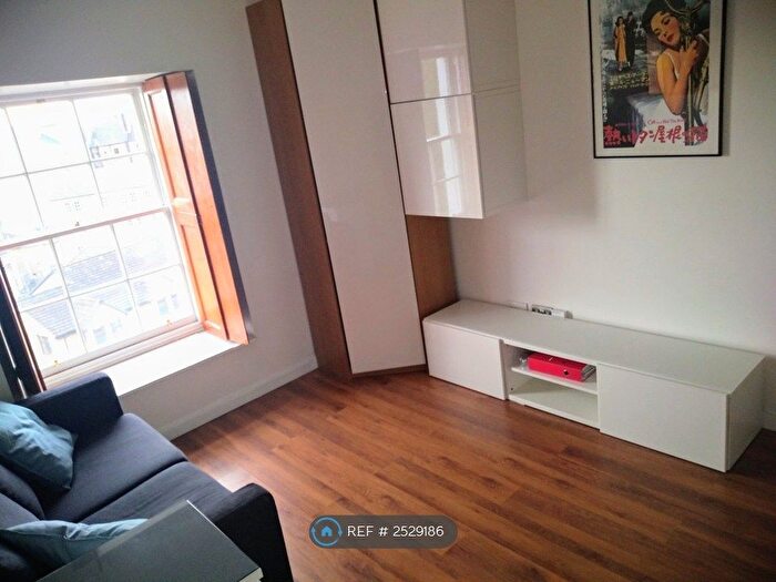Studio To Rent In Hamilton Place, Edinburgh, EH3