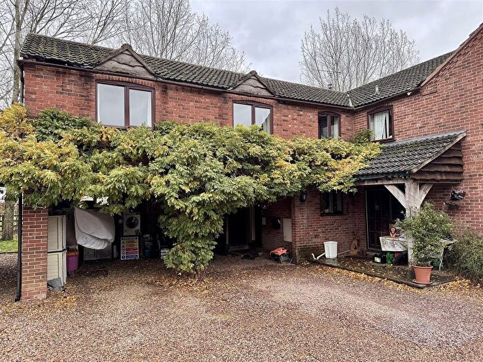 1 Bedroom Flat To Rent In Ladbroke Road, Bishops Itchington, Southam, CV47