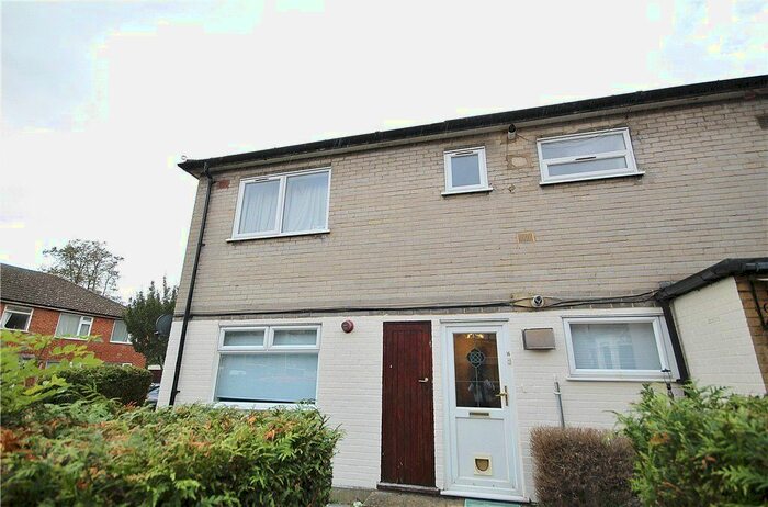 2 Bedroom Maisonette To Rent In Whitworth Road, London, SE25