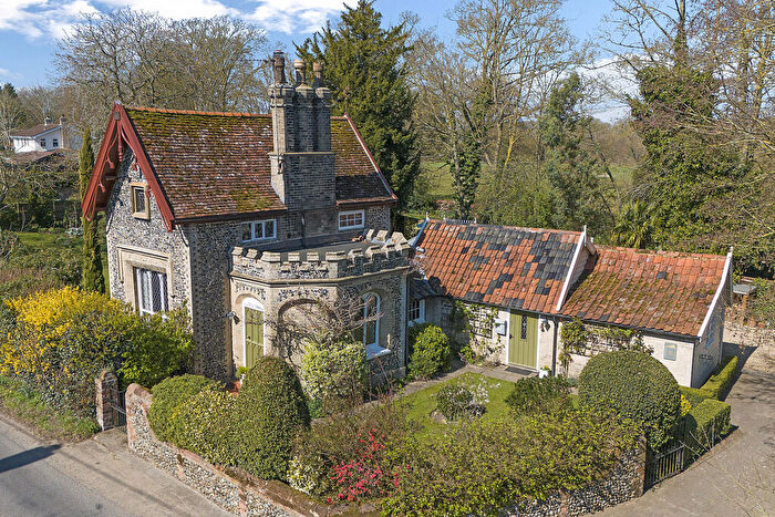 3 Bedroom Cottage For Sale In The Street, Stowlangtoft, Bury St. Edmunds, IP31