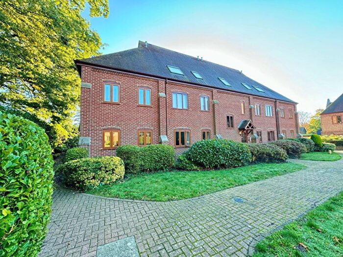 2 Bedroom End Of Terrace House To Rent In Grove Court, Little Paxton, PE19