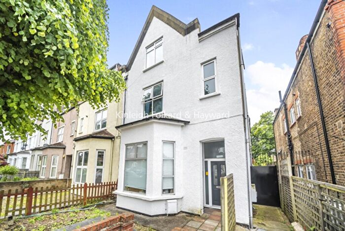 2 Bedroom Flat To Rent In Rosendale Road, London, SE21