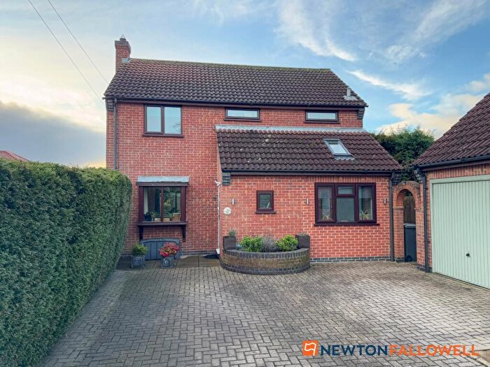 3 Bedroom Detached House For Sale In High Street, Swinderby, LN6