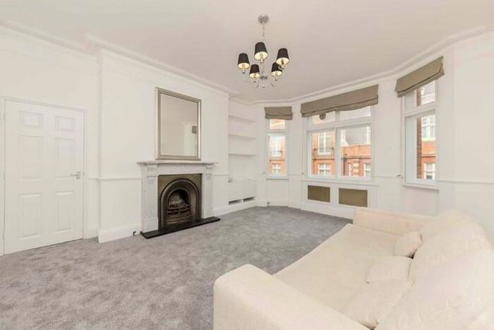 2 Bedroom Flat To Rent In Aberdeen Court, Maida Vale, W9