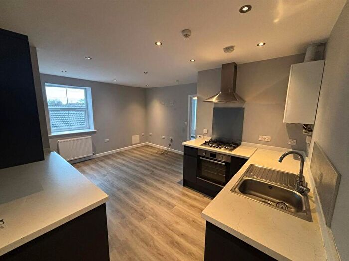 2 Bedroom Flat To Rent In Pleasant Street, Northwich, CW8