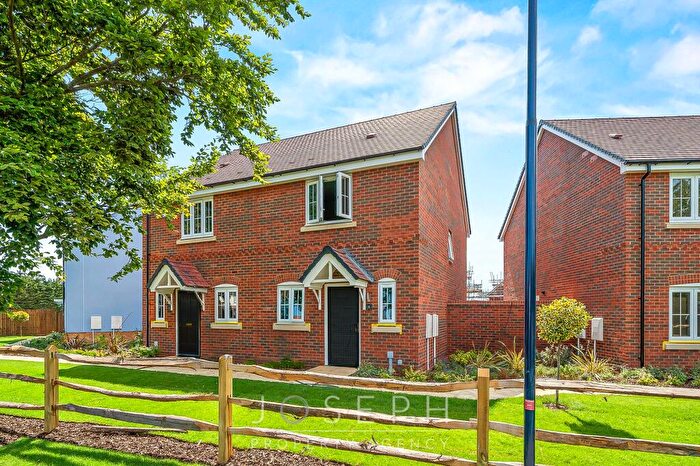 2 Bedroom Semi-Detached House For Sale In Roundhouse Avenue, Trimley St Martin, IP11