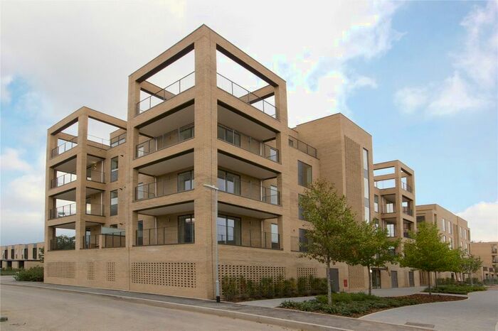 2 Bedroom Flat To Rent In Seekings Close, Trumpington, Cambridge, CB2