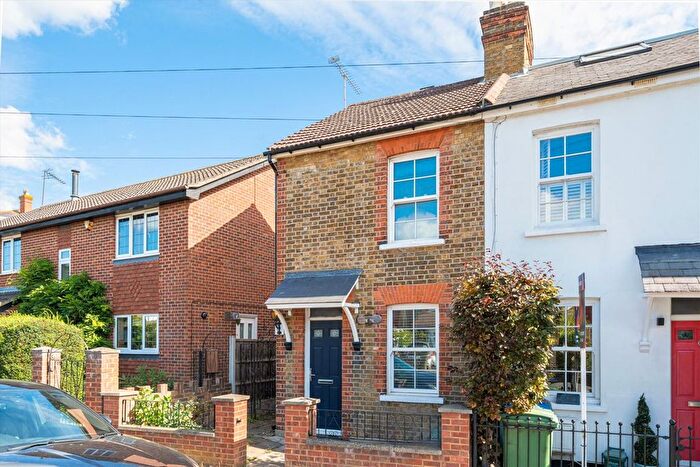 2 Bedroom Property To Rent In Thames Street, Weybridge, KT13
