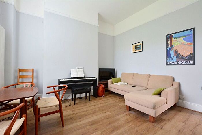 1 Bedroom Flat To Rent In Lewisham Hill, London, SE13