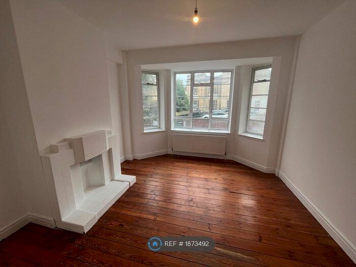 2 Bedroom Flat To Rent In Queens Road, Clifton, Bristol, BS8