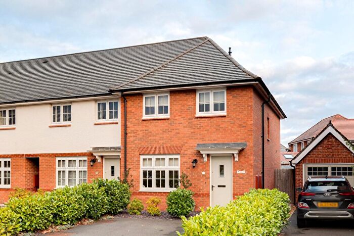 3 Bedroom End Of Terrace House For Sale In Dragoon Drive, Saighton, CH3