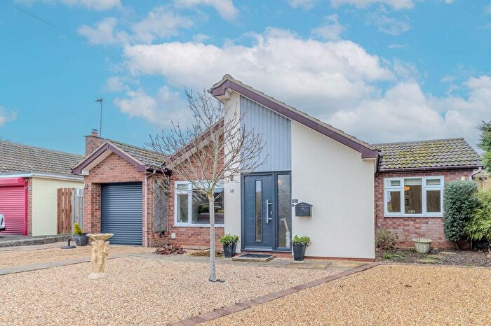 4 Bedroom Detached Bungalow For Sale In St. Marys Close, Southam, CV47