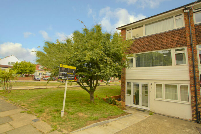 5 Bedroom Terraced House To Rent In Oakways, Eltham, SE9