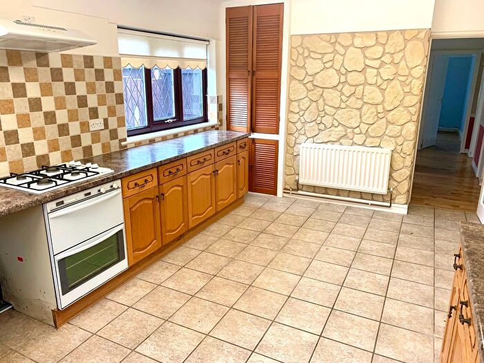 2 Bedroom Bungalow For Sale In Danefield Road, Wirral, Merseyside, CH49