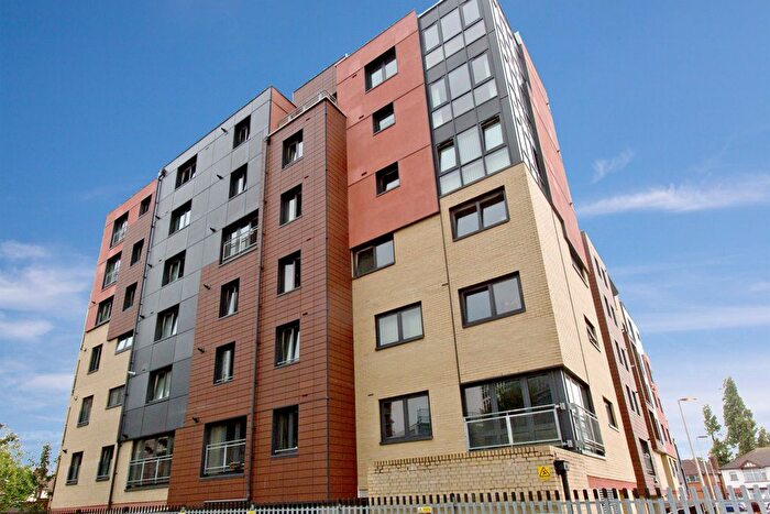 Studio To Rent In - Bramley Crescent, Gants Hill Ilford Essex, IG2