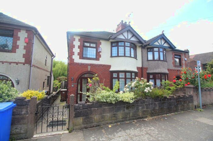 3 Bedroom Semi-Detached House To Rent In St. Chads Road, Tunstall, Stoke-On-Trent, ST6