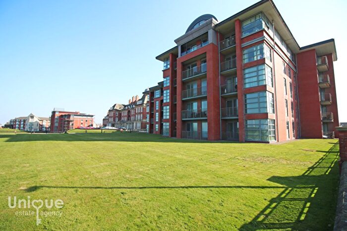 2 Bedroom Flat To Rent In Admiral View, Queens Promenade, Blackpool, Lancashire, FY2