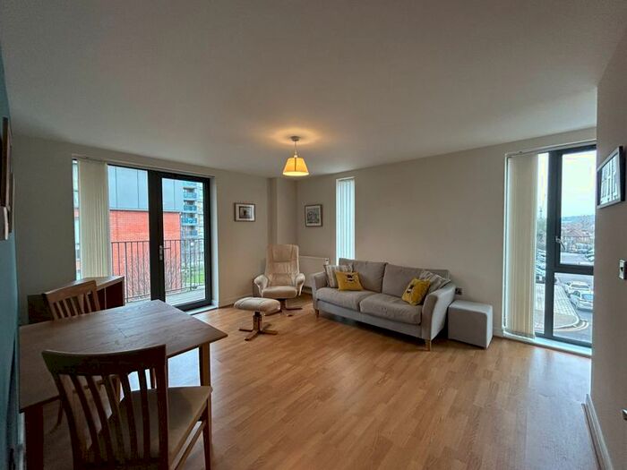 2 Bedroom Flat To Rent In Tanner Close, London, NW9
