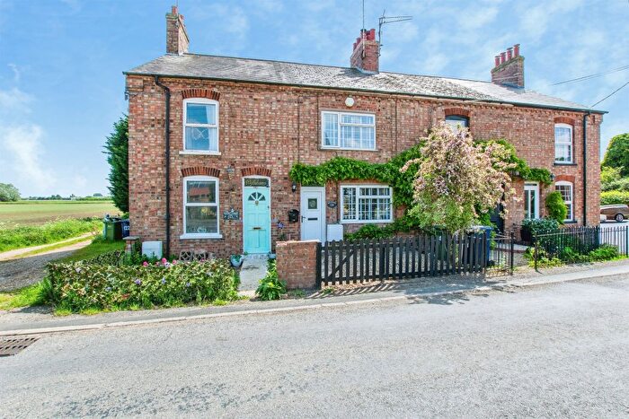 3 Bedroom Terraced House For Sale In Fridaybridge Road, Elm, Wisbech, PE14