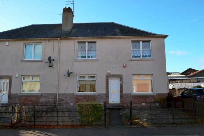2 Bedroom Flat To Rent In Bank Place, Leslie, KY6