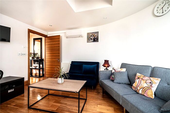 1 Bedroom Flat To Rent In Cromwell Road, London, SW5