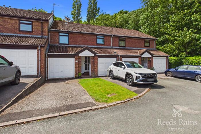 1 Bedroom Bungalow For Sale In Arbour Mews, Tytherington, Macclesfield, Cheshire, SK10