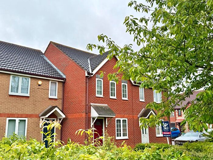 3 Bedroom Terraced House For Sale In Gilbert Road, Chafford Hundred, Grays, RM16