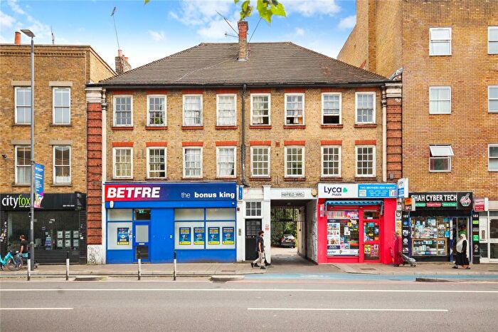 2 Bedroom Apartment To Rent In Mile End Road, London, E1